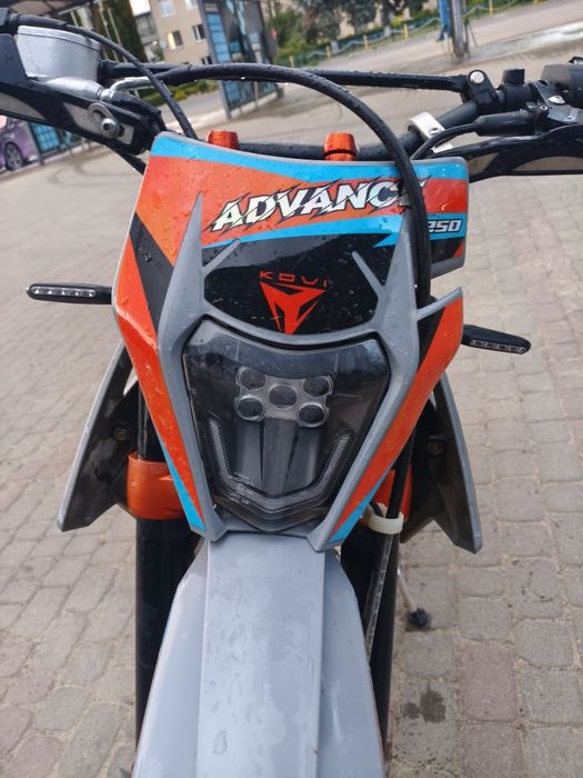 Продаю мотоцикл Кові адванс 250