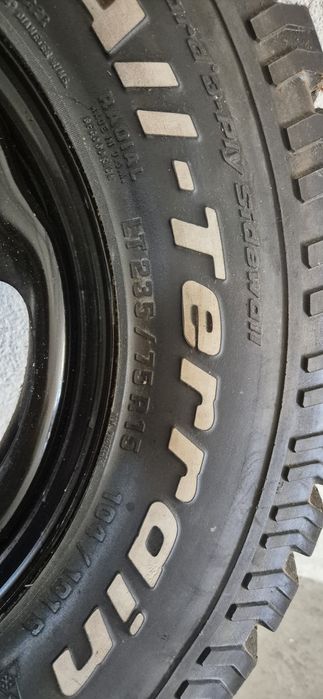 2 Pneus e jantes BF goodrich all terrain
