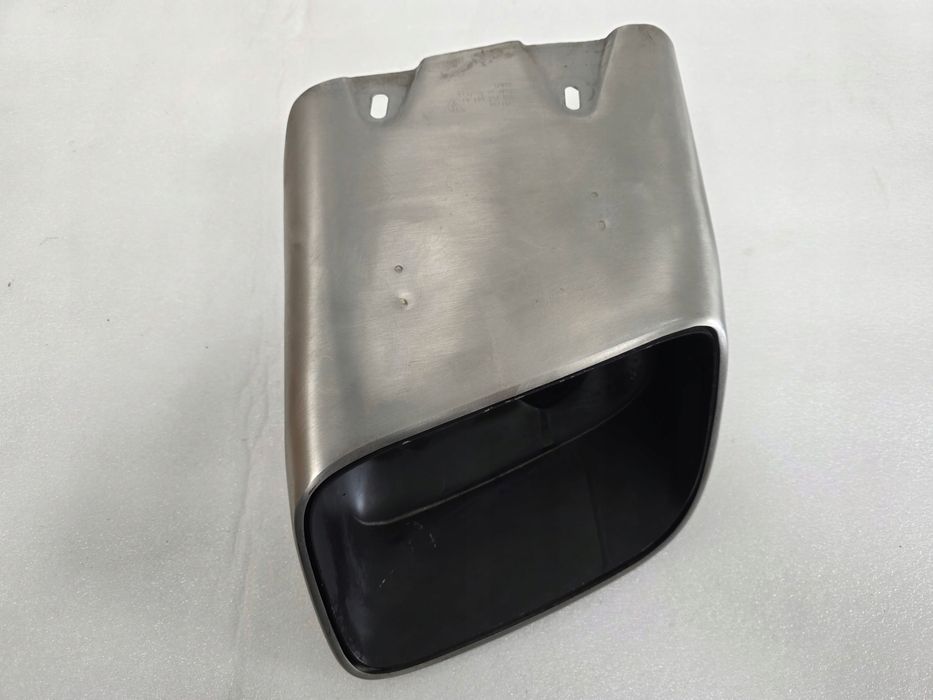 porsche macan końcówka wydechu lewa 95b25368aj