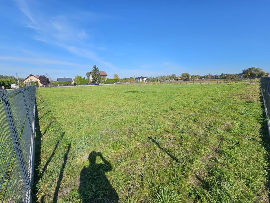 Ogrodzona działka 3600 m² na wynajem - Widok 3