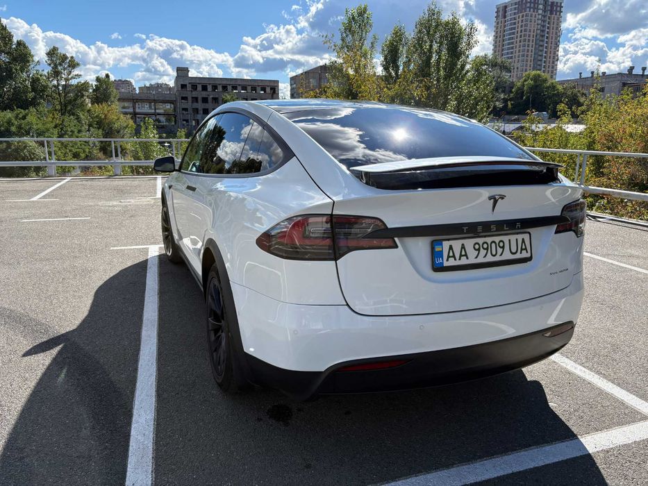 Tesla Model X 2019 VIN 5YJXCBE25KF204311 фото оголошення 6 з 23
