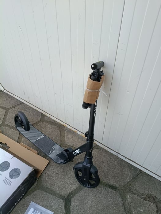 Hulajnoga aero a180