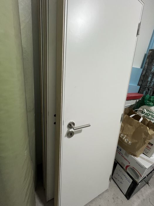 3 portas interiores novas — completas e por montar