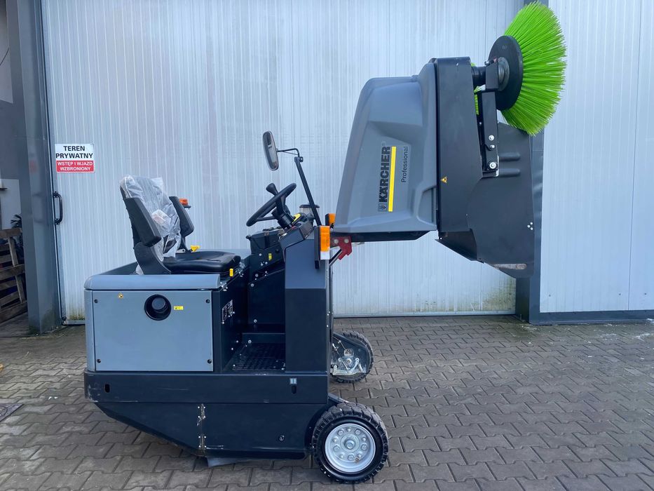 Zamiatarka karcher km 130 130 rd z 2017r