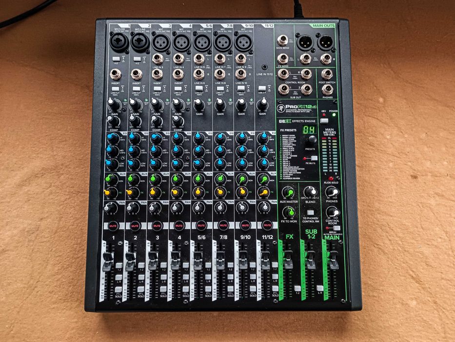 Мікшерний пульт MACKIE PROFX12V3