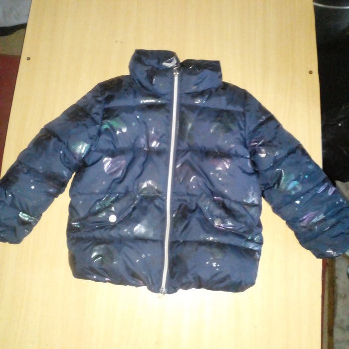 Куртки,желетка,дождевік на дівчінку