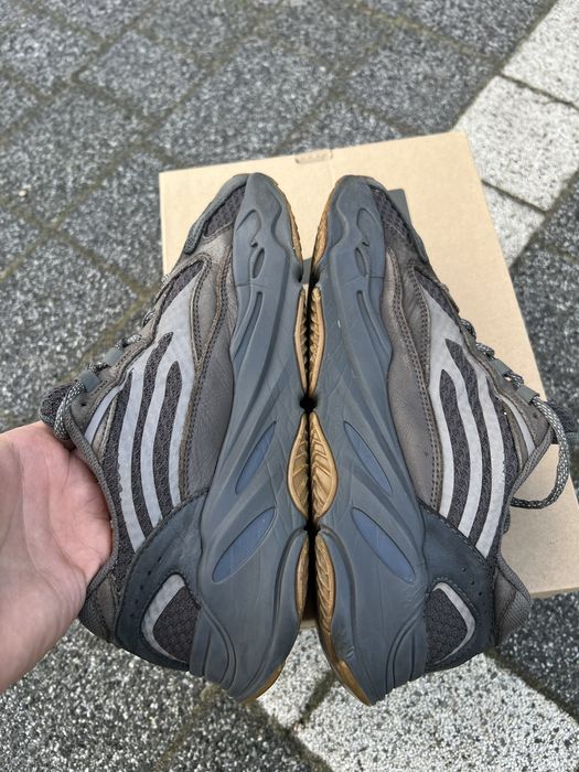 Adidas Yeezy Boost 700 V2 Mauve sneakersy brązowe daddy shoes 41 1/3