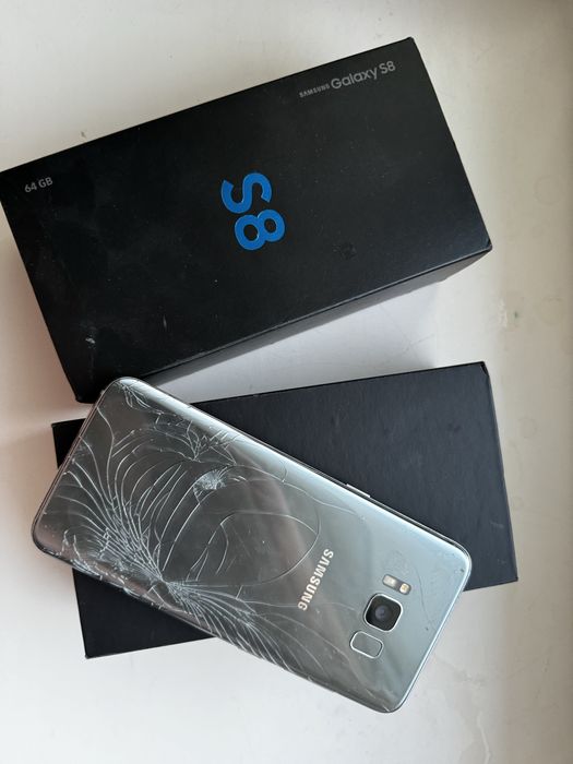 Мобільний телефон Samsung Galaxy S8