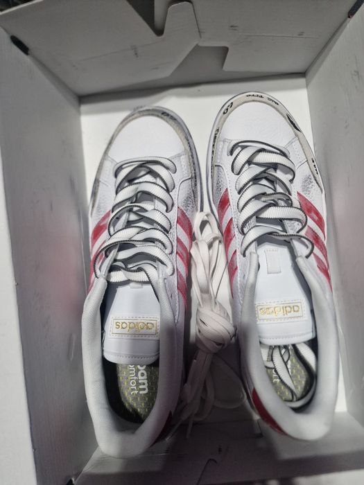Buty Adidas Secret Obsession 42 2/3 EU