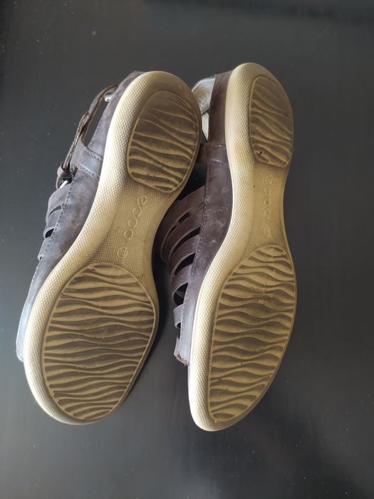 Skórzane sandały Ecco rozmiar 37