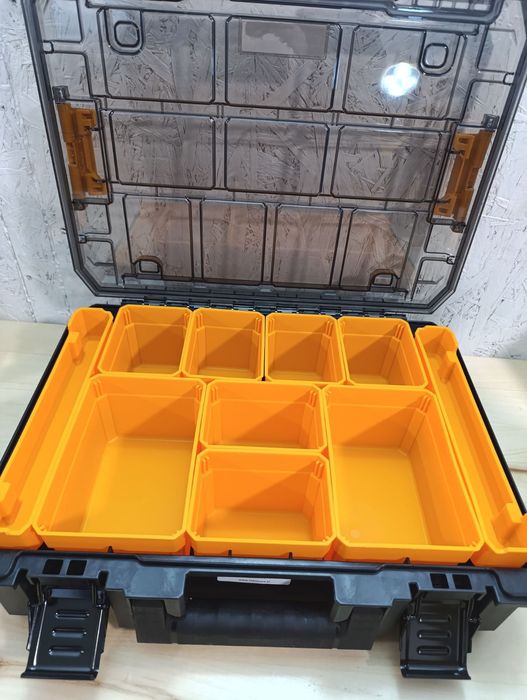 Органайзер для металовиробів DeWALT TSTAK McLaren (10 лотків.) (DWST82