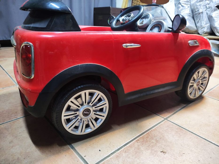 Mini vermelho em bom estado
