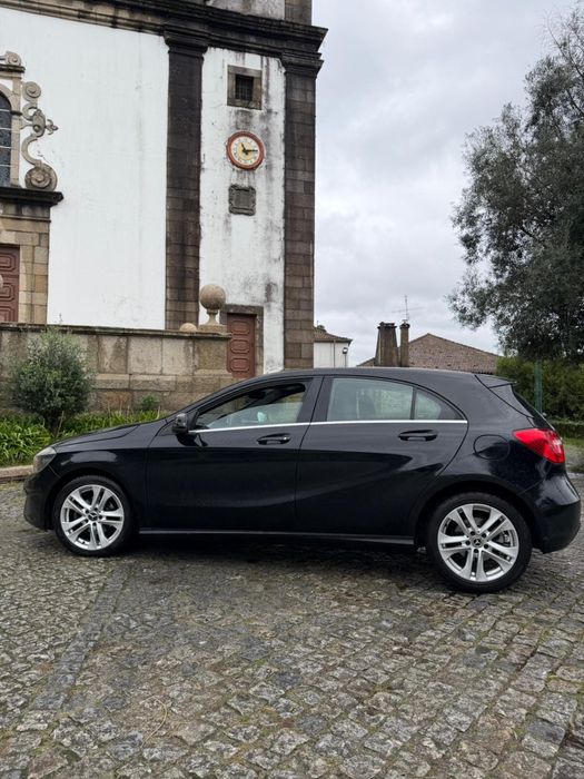 Mercedes-Benz Urban Classe A180d Automático 2013 motor Mercedes 1800