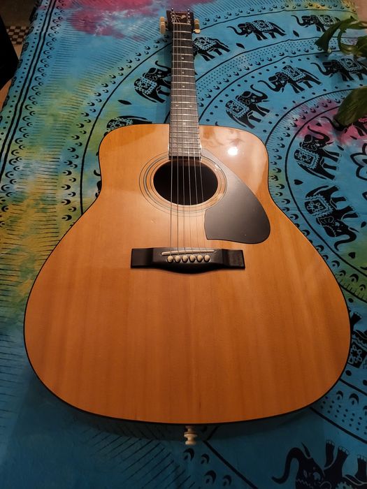 Gitara akustyczna Yamaha