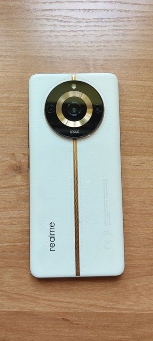 Smartfon Realme 11 Pro+ 5G 12/512GB Beżowy