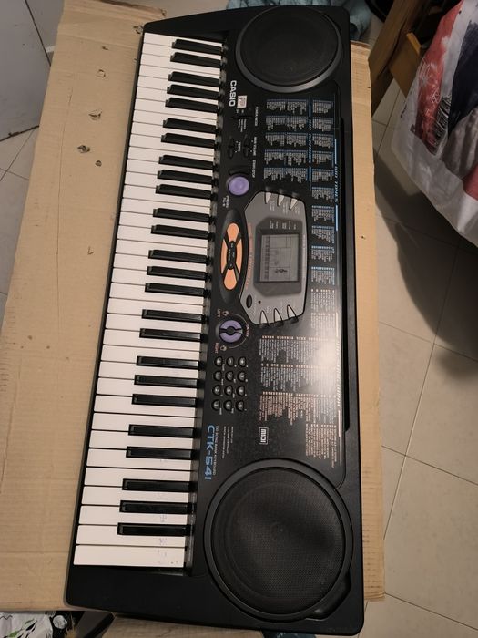 Teclado Casio venda urgente