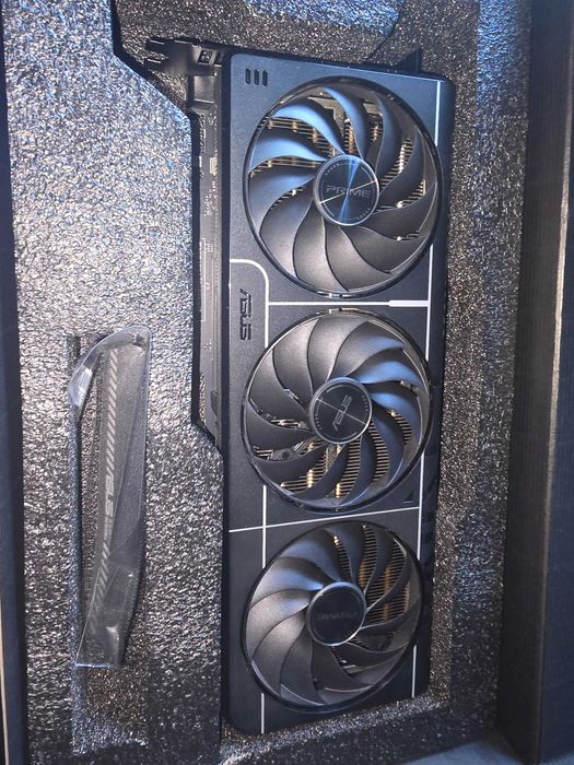 Rtx 5070ti asus prime como novaaa!!