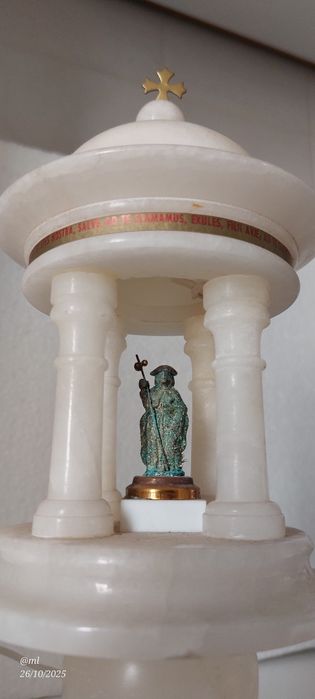 ORATÓRIO em Mármore com imagem.