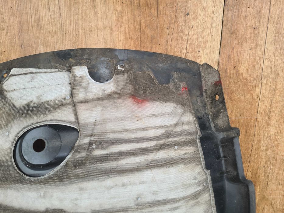 Renault Captur II nadkole przednie prawe