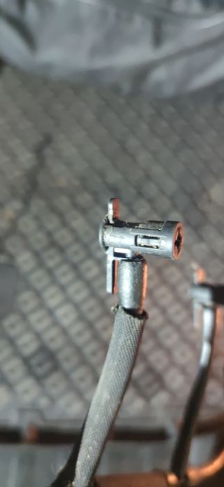 Продам дроссельную заслонку VW T5 и топливную магистраль (обратку)