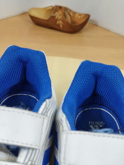Buciki dla dzieci r.27 Adidas AltaRun CF uniseks