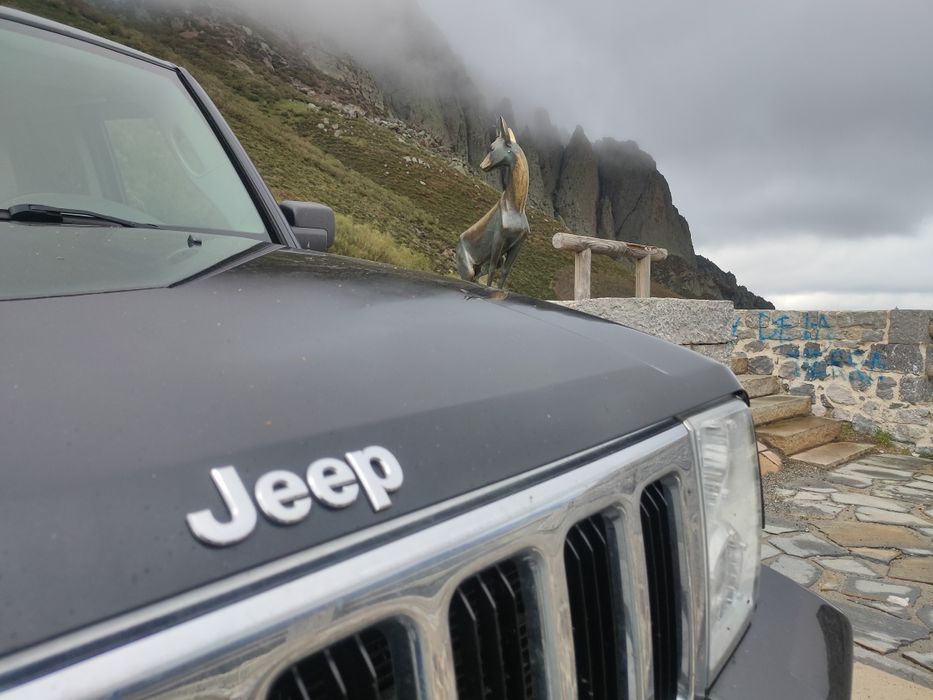 Jeep Commander CRD64296091025793124