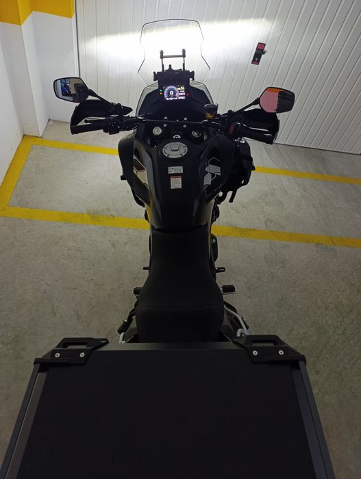 CF Moto MT 700ADV
