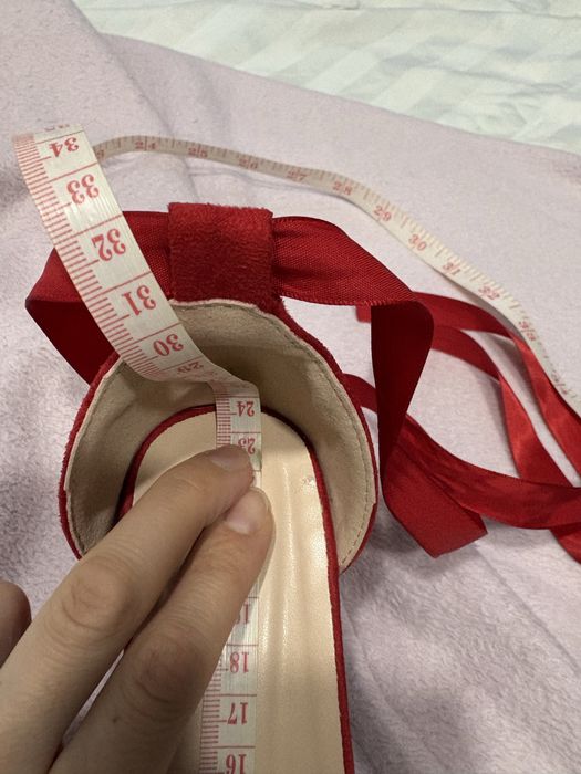 Босоніжки червоні замшеві