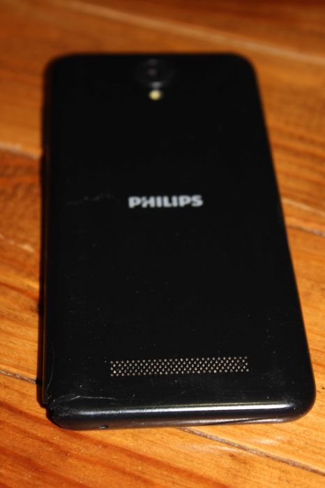 Смартфон Philips S260