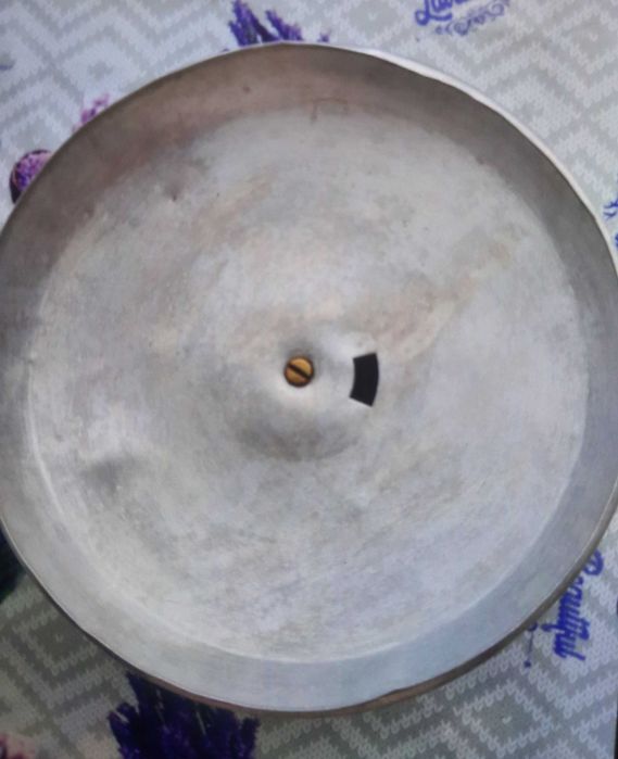 Сковородка с крышкой,без ручки