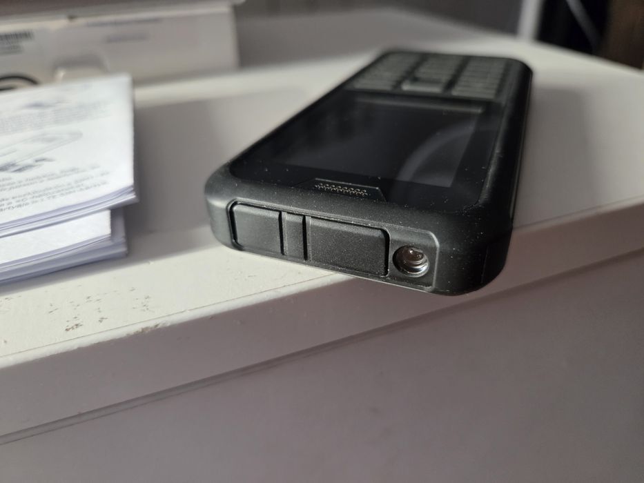 Pancerny telefon Nokia 800 tough