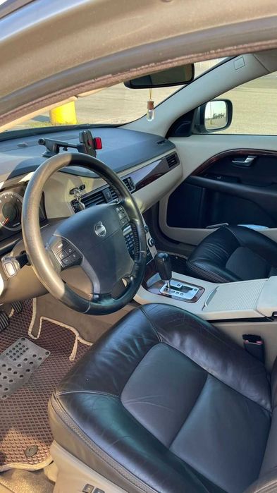 Продам Volvo XC70 2008