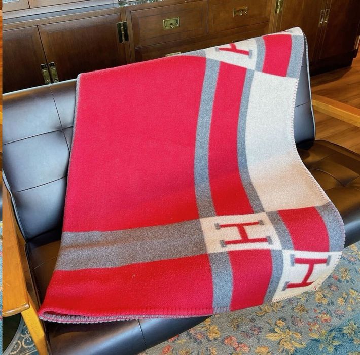 Плед Hermés Bayadere серый с красным