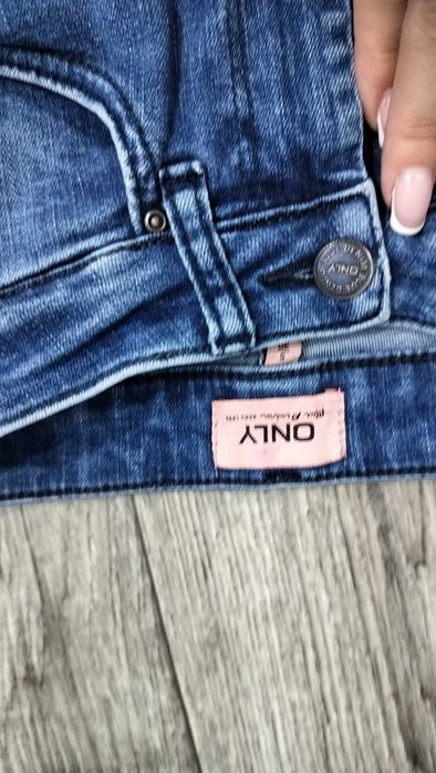 Джинси брюки Only дівчині/ камуфляжні River Island