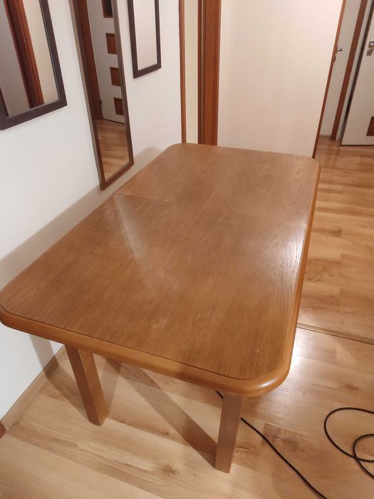 stół rozkładany 140cm na 80cm  -> 180 na 80cm