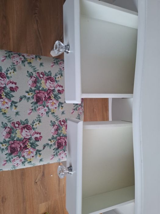 Toaletka z taboretem