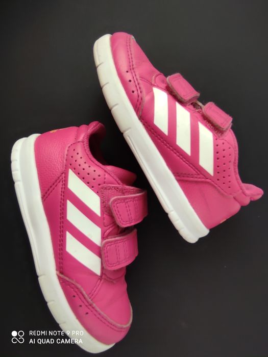 Кроссовки сандалі adidas  25р.для дівчинки