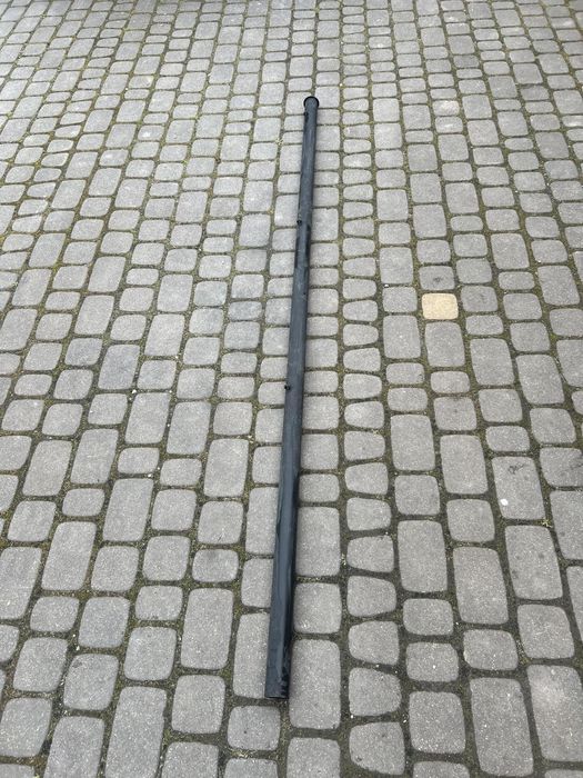 Słupki ogrodzeniowe