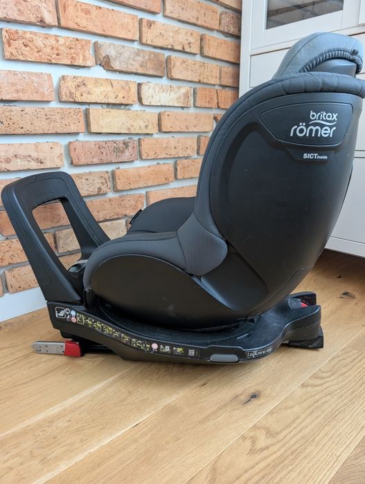 Fotelik samochodowy Britax Roamer DualFIX