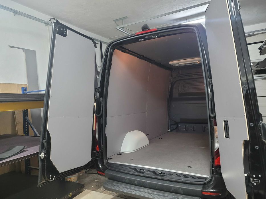 Zabudowa busa, paki Mercedes Sprinter L3H2 podłoga, boki, nadkola