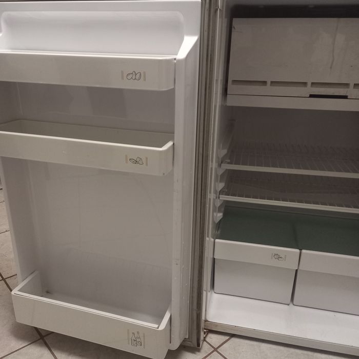 Lodówka 50 x 52 x 85 cm ARDO biała sprawna