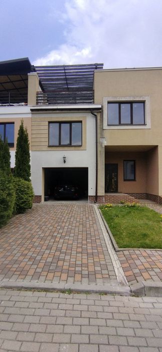 Продаж котеджу під чистові роботи