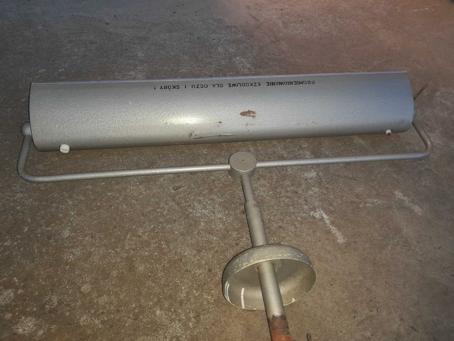 Stara lampa oprawa bakteriobójcza szpitalna PRL  LOFT