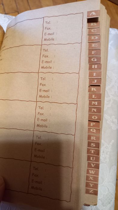 Записная книга(телефонов)на английском.языке