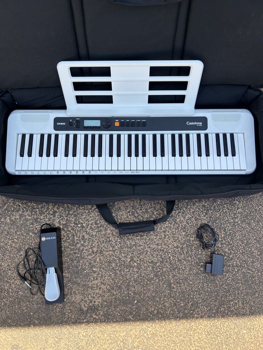 Teclado Casio - Casiotone CT-S200 WE