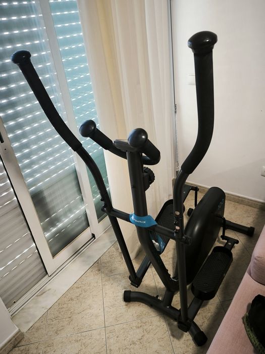 Bicicleta Elíptica Domyos  100 – Praticamente Nova / Como Nova