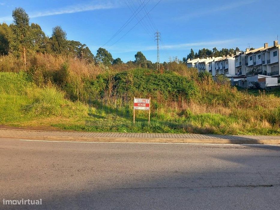 Lote com 4 terrenos rústicos em Lousado, Vila Nova de Famalicão