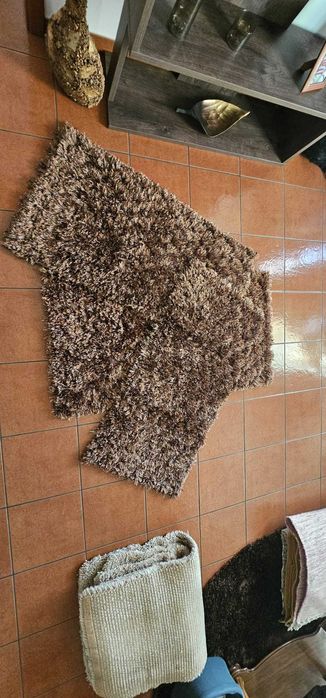 conjunto de 3 tapetes castanhos