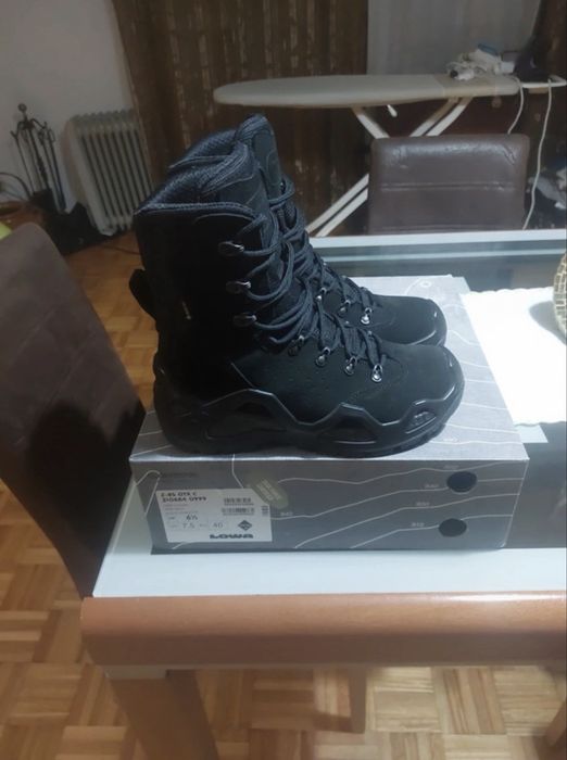 Botas taticas lowa