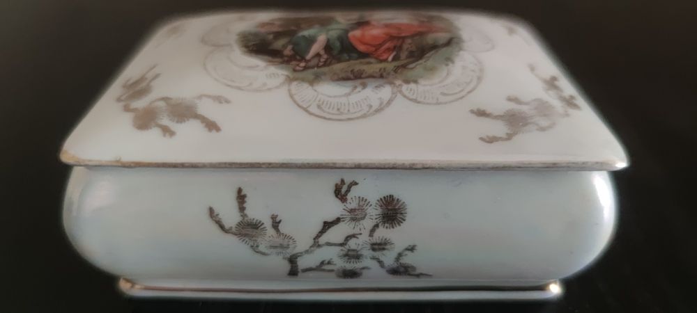 Шкатулка, ГДР Мадонна